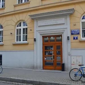https://ds-akademia-muzyczna.krakowhotelspoland.com